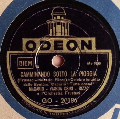 Camminando sotto la pioggia/Sempre Pierrot Wikipedia